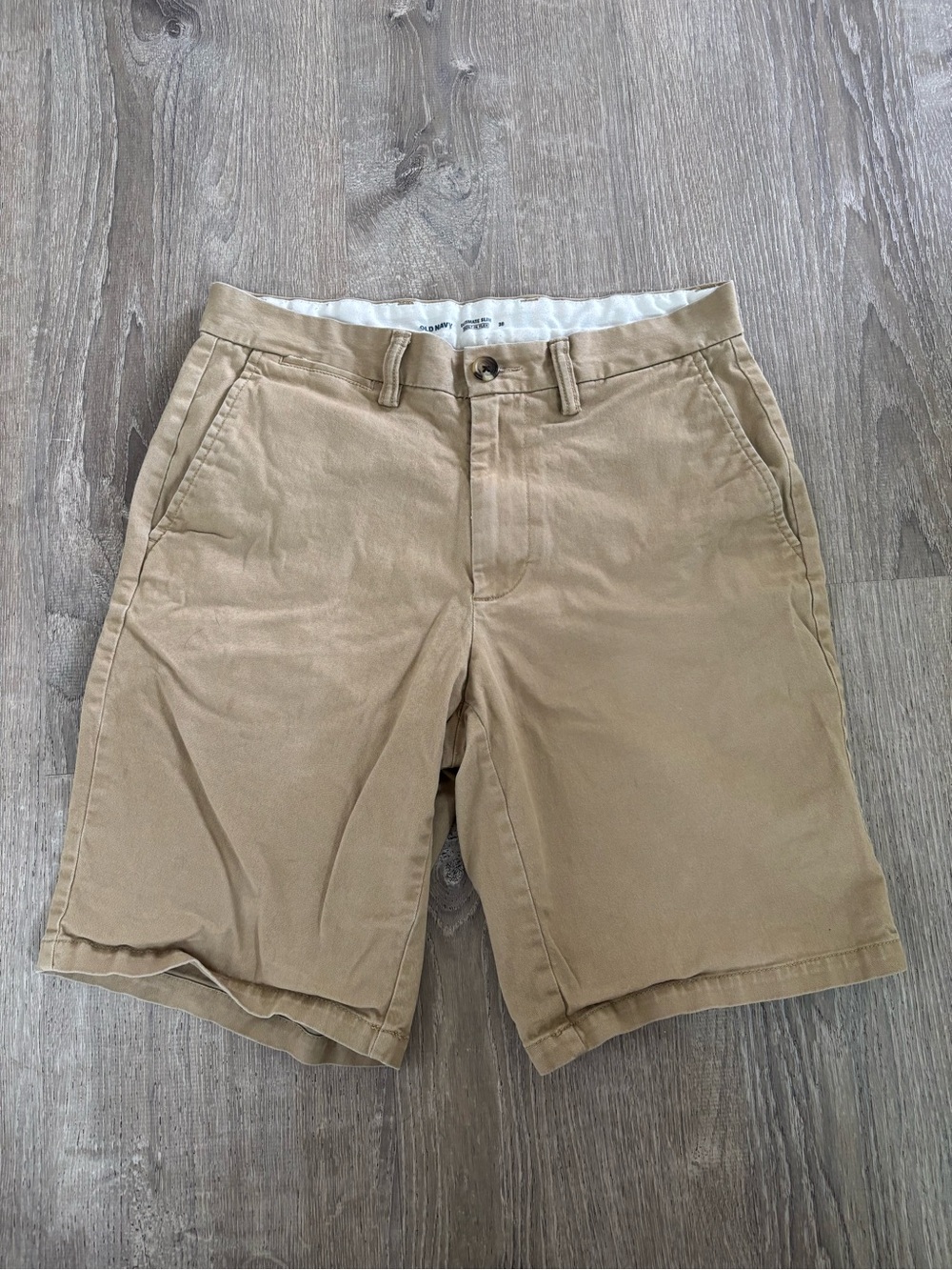 Old Navy Men's Khaki Flat Front Chino Shorts